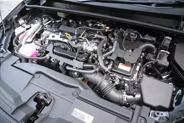 「情報収集なくしていまのクルマは走れない！　じっくり見るとセンサーだらけだった」の画像