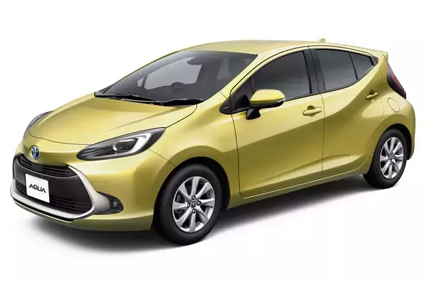 「サイズ・燃費・走りのトータルバランスでライバルを圧倒！　コンパクトハイブリッドカーのトヨタ・アクアが売れているワケ」の画像