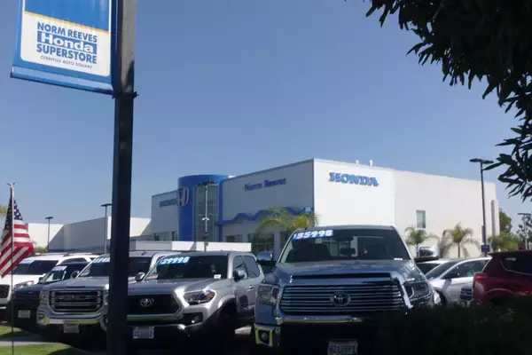 「販売はもちろんメンテ作業への不安！　週休３日も検討されはじめた新車ディーラーの人材不足問題」の画像