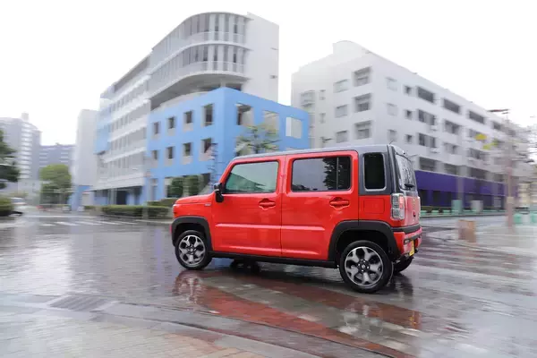 「最新スズキのSUV全６車種徹底比較！　新型情報も」の画像