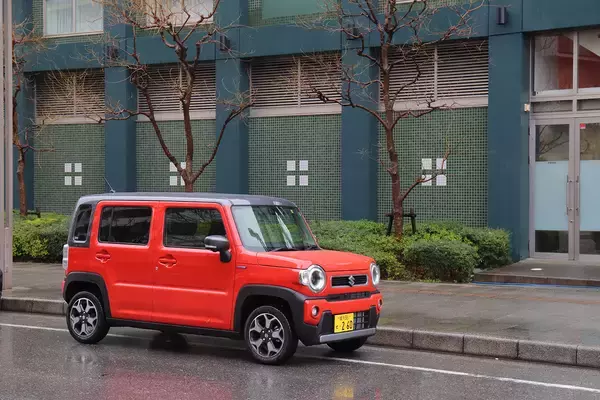 「最新スズキのSUV全６車種徹底比較！　新型情報も」の画像