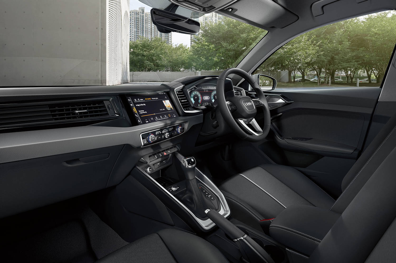 アウディ A1 スポーツバックの限定モデル「シティカーバー」に第２弾！　黒をキーカラーにした「ブラックスタイルプラス」を発売