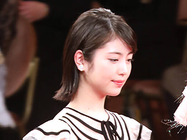 浜辺美波 初めてのオトコ騒動 所属事務所の清純派計画が大幅狂い 21年9月23日 エキサイトニュース
