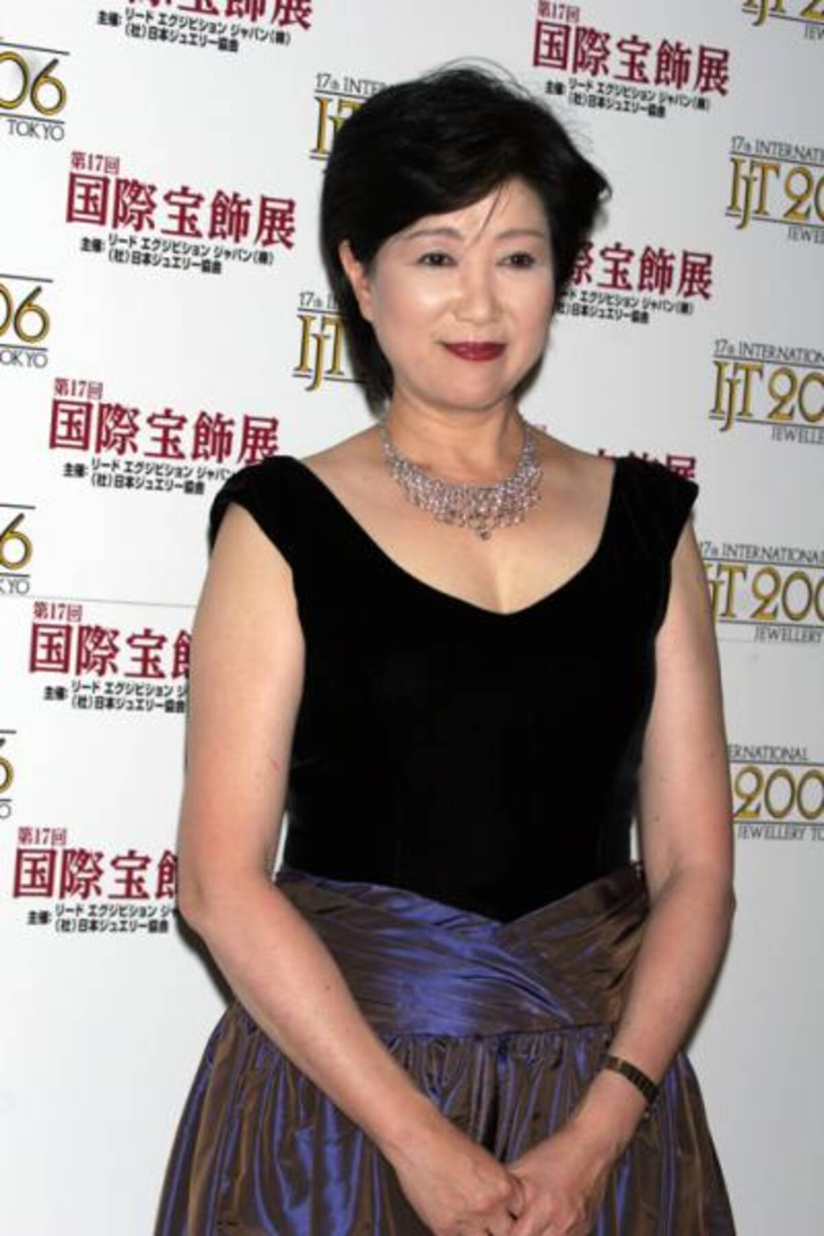 貞淑美女タレントの性白書 小池百合子 厚化粧の大年増 はぷるぷる隠れdカップ巨乳 1 16年8月23日 エキサイトニュース