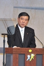 安倍首相が戦々恐々とする石破茂＆中村喜四郎の協力タッグ