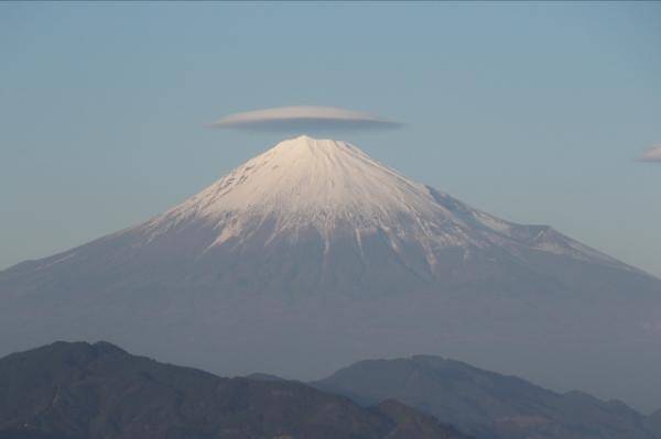 Ufo 信じる信じないの論争勃発 宇宙の神秘に夢中になった 年1月2日 エキサイトニュース