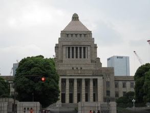 岸田禅譲内閣へフル加速 強まる菅官房長官辞任説