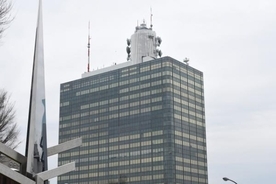 〈貞淑美女タレントの性白書〉 NHK女子アナ“のるかそるか”三十路目前下半身(1)