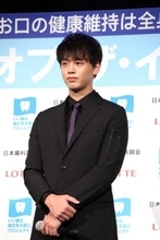 竹内涼真“バケの皮”にドン引き…CM美女に100万円たかってポイ捨てのウワサ