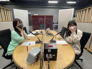 NMB48梅山恋和＆安部若菜、「BOMB 11月号」のグラビアについてトーク「絶対ゲットしてください！」