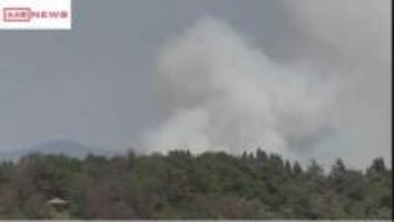 【速報】秋田市河辺和田で林野火災 消防が消火活動中　現場とみられる方向から白煙立ち上る