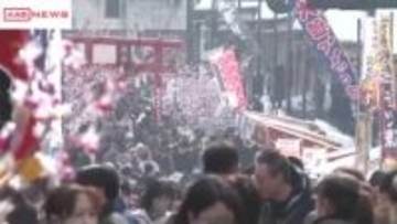 冬の風物詩「大館アメッコ市」始まる　秋田・大館市