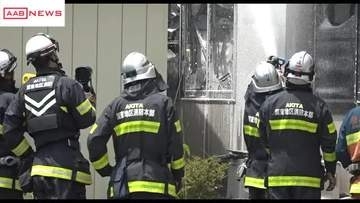 秋田・潟上市天王で住宅全焼　火元の男性救急搬送も死亡確認 焼け跡から女性の遺体も