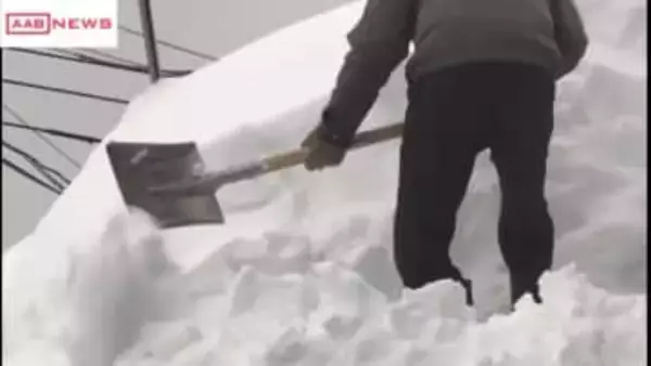 【速報】除雪中の６０代男性が屋根からの落雪に埋まる　意識のない状態で病院に搬送　秋田・大館市