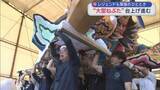 「レジェンドも緊張のひととき　”大型ねぶた”台上げ進む」の画像1