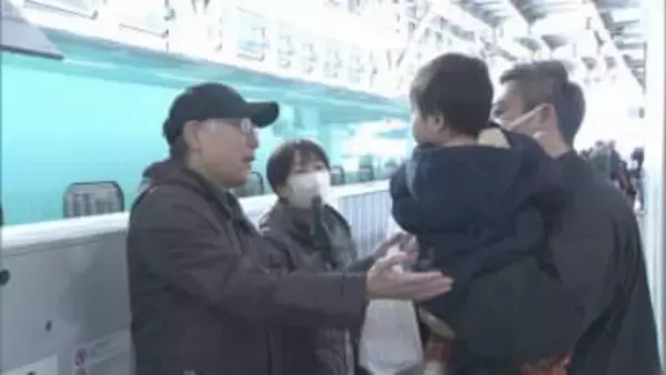 東北新幹線 Uターンのピーク　新青森駅混雑