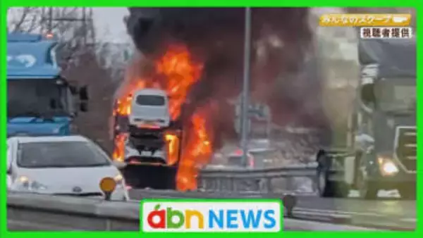 早朝の高速道でトレーラーが炎上し積載車6台が全焼　運転手にけがなし【長野・千曲市】