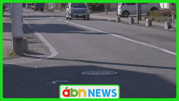 雨の夜の市道で横断中の男性が軽自動車にはねられ意識不明の重体【伊那市】