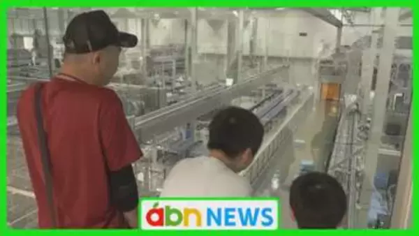 天然水工場で来場者10万人達成セレモニー 自然と水の大切さを学ぶワークショップも開催【長野・大町市】