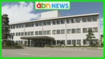 現場は2㎝積雪でノーマルタイヤ…スリップ事故の可能性も 路線バスが道路ポールに衝突する単独事故 乗客1人が軽傷【長野・大町市】