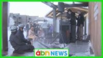 スキーの後は足湯で癒しと音楽を！海外からのスキーヤーも絶賛…白馬エリアの新スポット「足湯DJ」とは？【長野・小谷村】