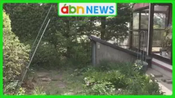 クマが住宅敷地に潜む　麻酔銃で捕獲も相次ぐ出没に不安広がる【長野・原村】