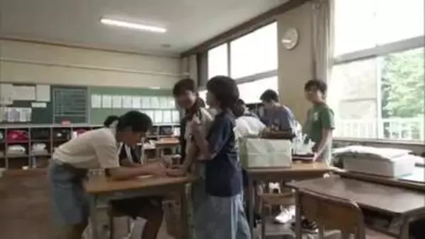 夏休みの思い出を胸に授業スタート　大館市の小学校で始業式　久しぶりに校舎に元気な声響く　秋田
