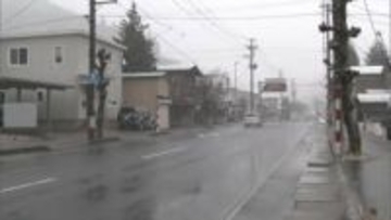 道路横断中の89歳女性、車にはねられ死亡　湯沢市の国道398号　秋田