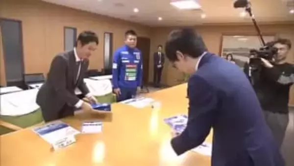 秋田市長、スタジアム“新設”方針伝え「社長が資金集めに走る番」　ブラウブリッツ秋田が今季終了を報告