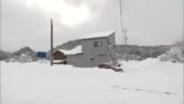 除雪中の事故か　84歳女性が死亡　自宅敷地内で頭から血を流しあお向けの状態で見つかる　秋田・美郷町