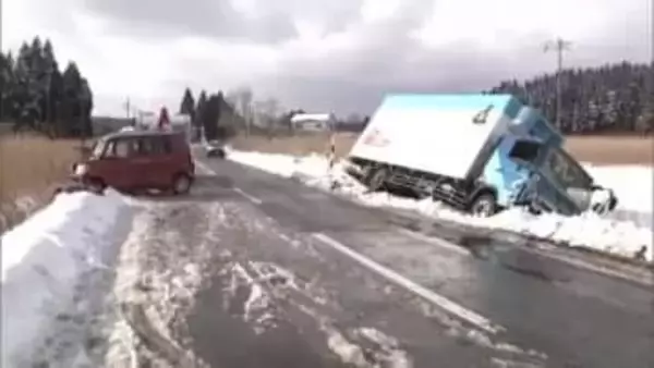 トラックと軽自動車が衝突　軽自動車運転の62歳男性が死亡　秋田・大仙市