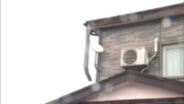 暴風による被害相次ぐ　交通機関に運休や欠航も　暴風や高波に引き続き警戒を　秋田