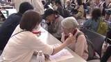 「「看護の日フェア」にぎわう　健康相談コーナーや看護師志望者向けの説明会も　秋田市」の画像1