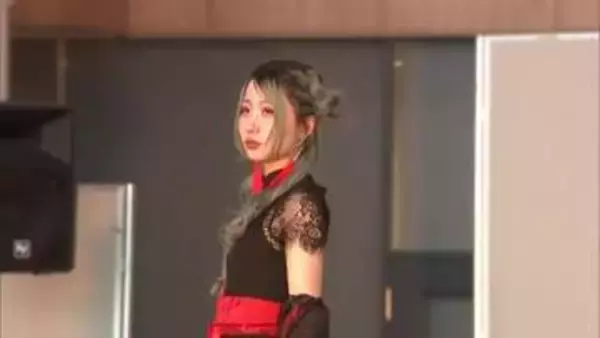 理容や美容を学ぶ専門学校生が手がけた制作発表会　個性豊かな髪形や衣装を披露　秋田市