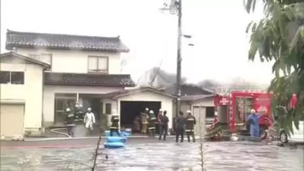 火元の夫婦とみられる男女の遺体見つかる　火事のあと長男が交通事故…警察が事情聞き捜査　秋田・にかほ市