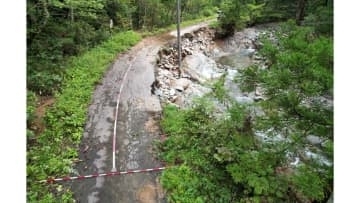 大雨被害で不通の太平山・旭又登山道　早期復旧望まれるも通行再開は数年先に　秋田・記録的大雨から1年