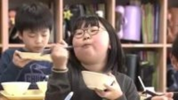 “金芽米”の給食に児童たちが舌鼓　栄養とうまみがたっぷり　食育で地元の農業に関心を　秋田・大潟村