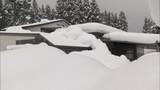 「屋根で雪に埋もれ70代夫婦が死亡　雪下ろし中の事故か　秋田・大仙市」の画像1