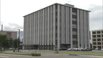 商業施設で客にけがさせ、従業員脅した男（26）に執行猶予付きの有罪判決　秋田