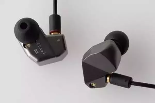 Amazonセールでfinal有線/ワイヤレスイヤフォン低価格に。最上位TWS「TONALITE」も