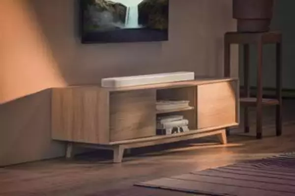 JBL、サウンドバー「BAR 300MK2」にホワイトモデル