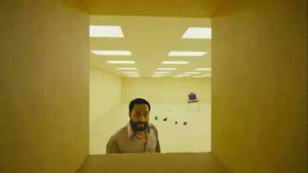 映画「バックルームズ」9月公開。都市伝説の空間に迷い込む本編映像