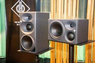 Neumann、DSP搭載の3ウェイスタジオモニター「KH 310 II」「KH 350」