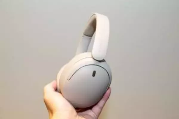 ソニー、ノイキャンと持ち運び性を強化したワイヤレスヘッドフォン「WH-CH730N」