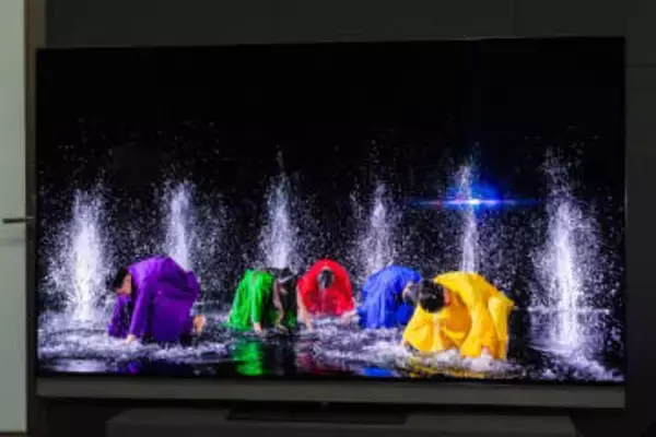 パナソニック、RGBタンデム搭載の有機ELビエラに77型追加