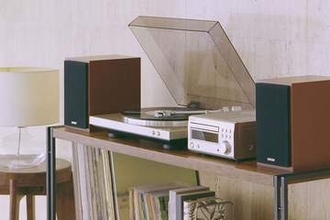自分の手でレコードに針を落として試聴できる、デノンの無料イベント。二子玉川 蔦屋家電で