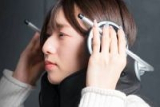 「ヘッドフォンの閉塞感から解放」パーソナルシアタースピーカー、クラファン1月9日。ソニー元技術部長と共同開発