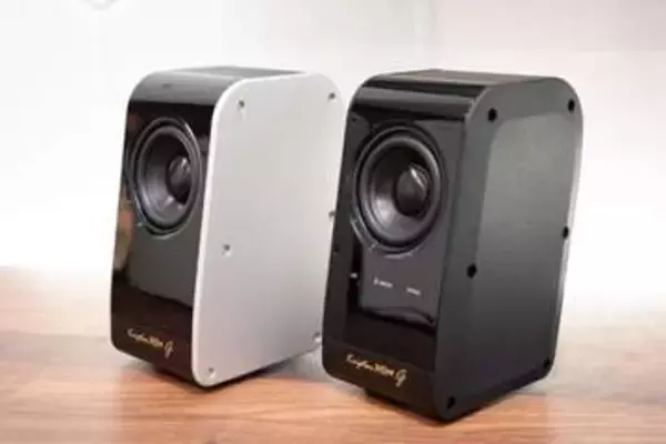 クリプトン、四谷スタジオでスピーカー試聴会を開催。4月24日＆25日