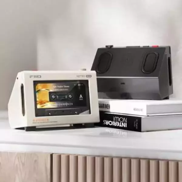 FIIO、レトロデザインのBluetoothスピーカー。DAPをドッキング