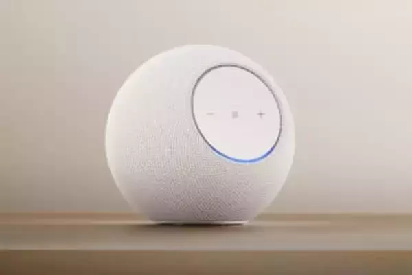 Amazonスピーカー「Echo Studio」に新色グレーシャーホワイト。Alexa+にも対応